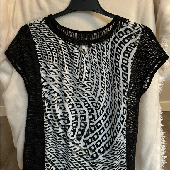 Women’s blouse - Picture 2 of 2